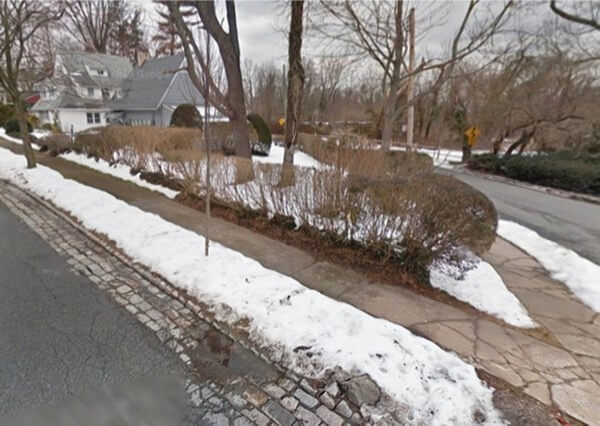 Vallone drafts legislation after DDC errs in Douglas Manor