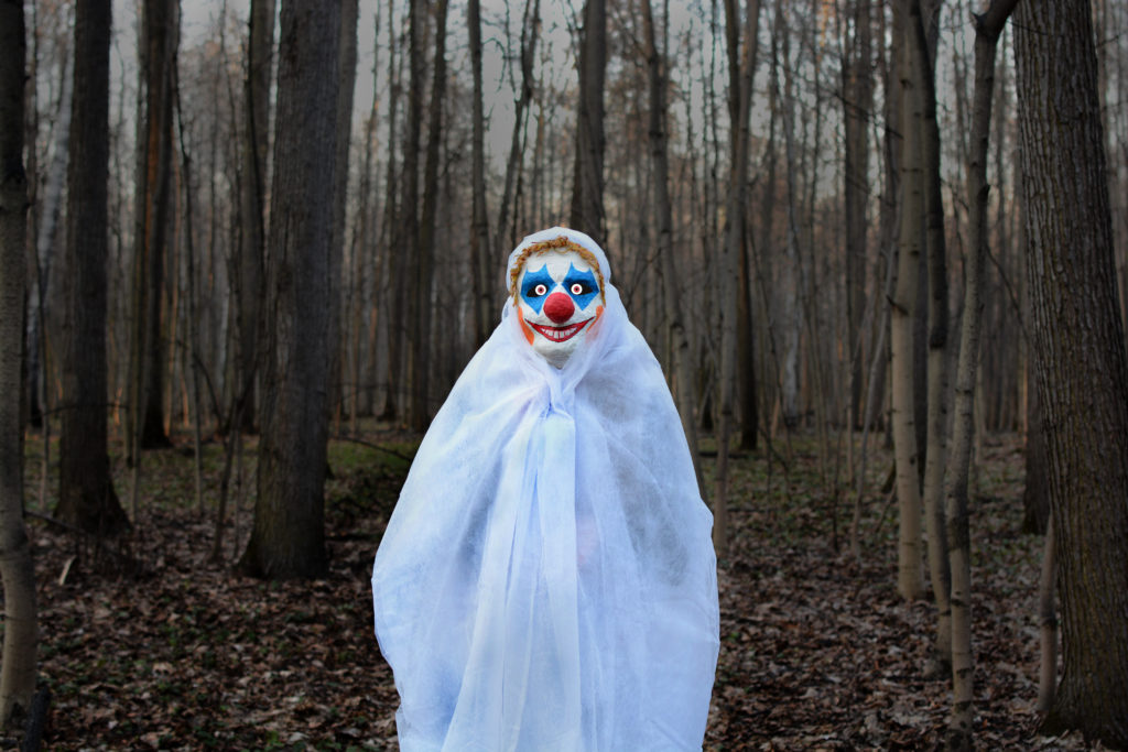 clown-in-white