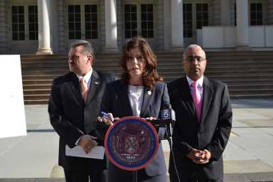 city-hall-rally-web