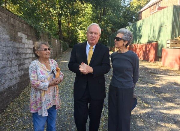 Senator Avella calls on DOT to repair Flushing road