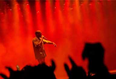 Kanye West ends Citi Field concert after wife robbed in Paris