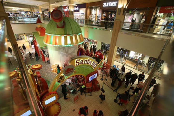 zara queens center mall