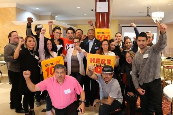 Airport workers hold conference to discuss low wages