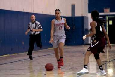 Sister act takes charge of Queens College hoops