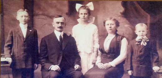The Fred Trump family portrait dating back to 1911.