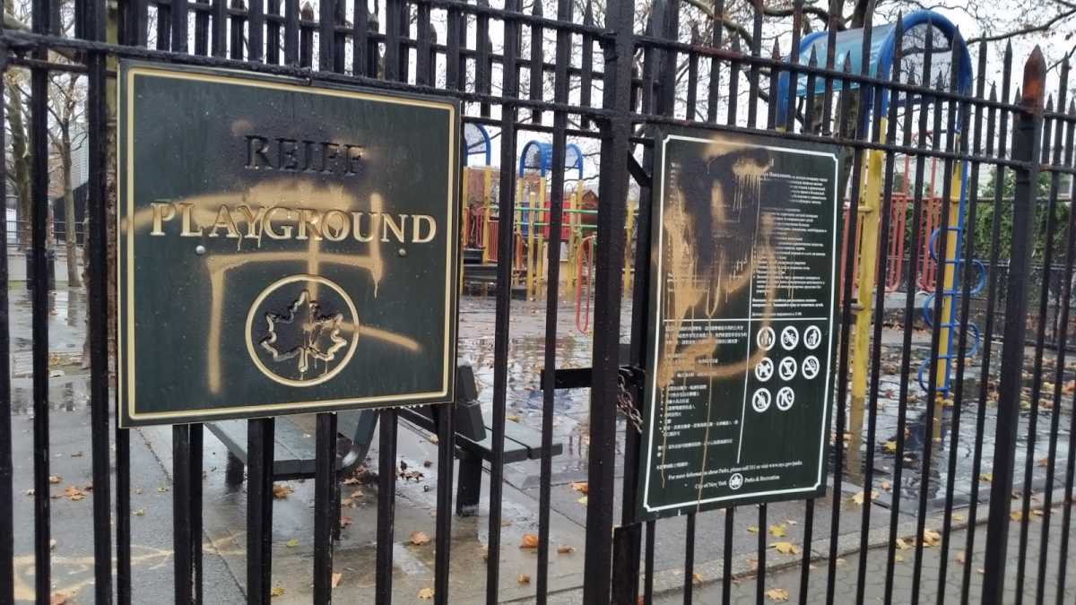 vandalism-sign