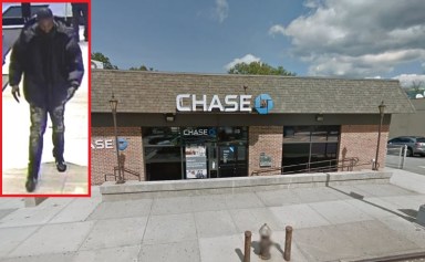 Cops are searching for the man who robbed this Chase bank in Flushing and another location in Jamaica Estates.