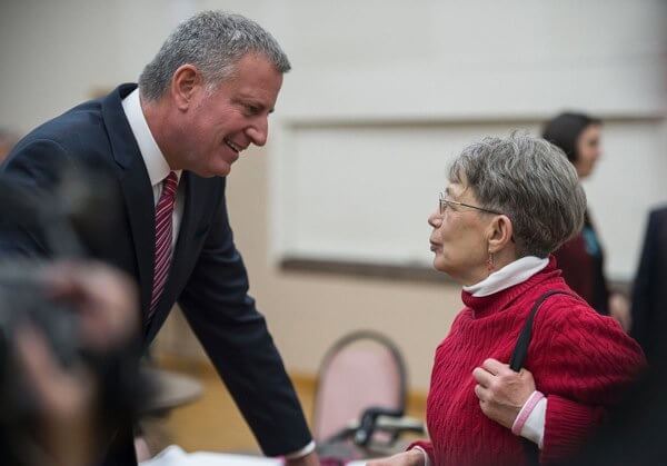 Bayside residents praise de Blasio on water bill credit