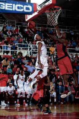 St. John’s holds on to defeat Cal State