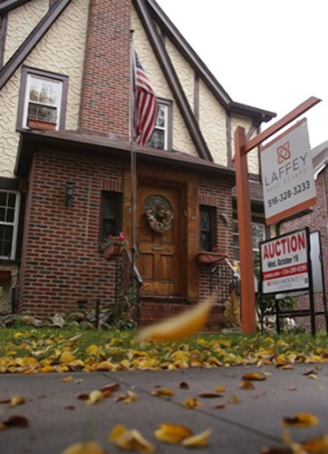 Trump’s childhood home auction rescheduled for Jan. 17