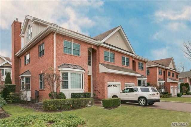 4 nassau dr 4d