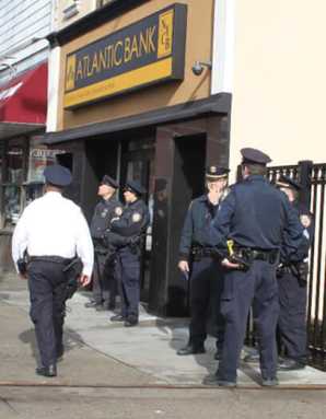Bayside’s Atlantic Bank robbed
