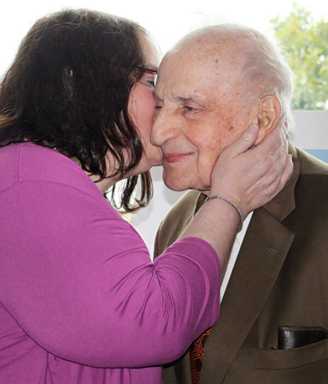 Flushing-born Max Kupferberg dies at 97