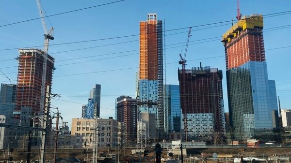 Anti-gentrification groups prepare for city’s rezoning push in Long Island City