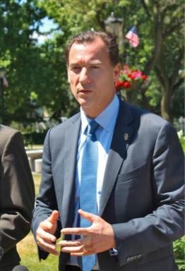 Suozzi takes over as co-chair of Congressional Quiet Skies Caucus
