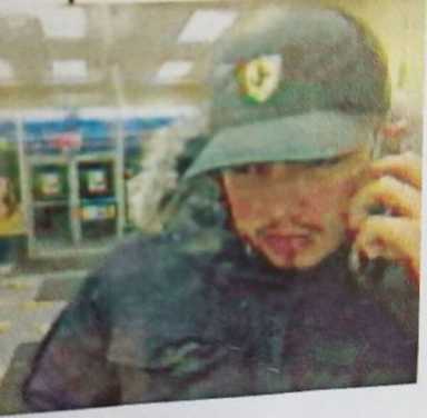 Police look for suspects in chain of robberies in western Queens