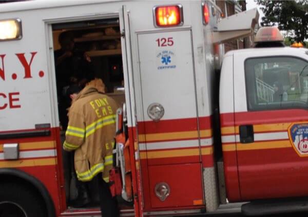 MTA bus strikes ‘highly intoxicated’ man on Roosevelt Ave.: Cops