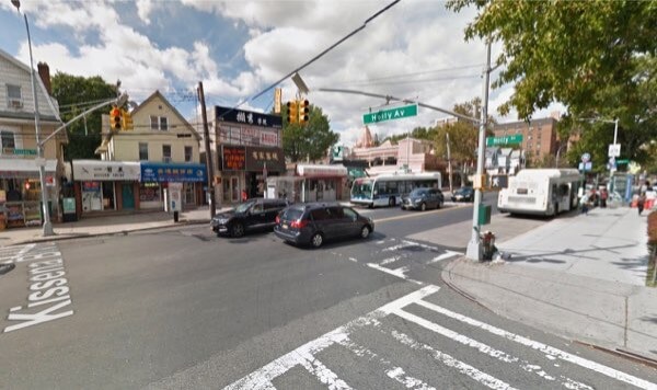 Elderly Flushing pedestrian dies after being struck by tow truck