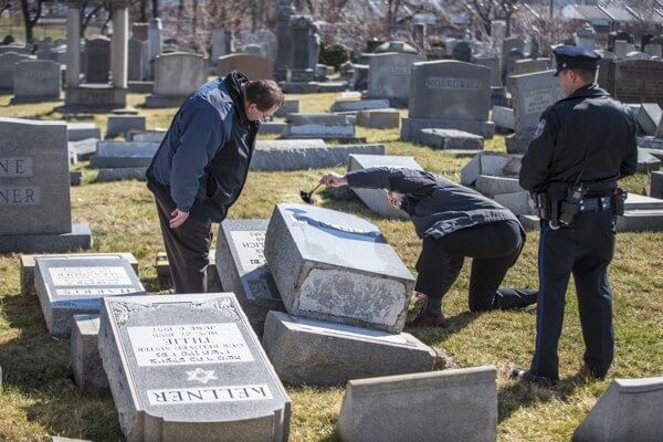 Flushing lawmakers call for investigation into anti-Semitic threats
