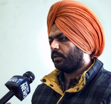 Sikh taxi driver says turban pulled off by unruly passengers