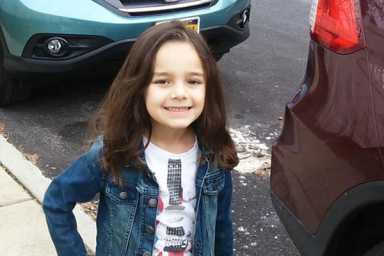 Mother of leukemia-stricken Whitestone girl thanks community for support