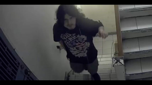 Police searching for man suspected of attempted rape in Flushing