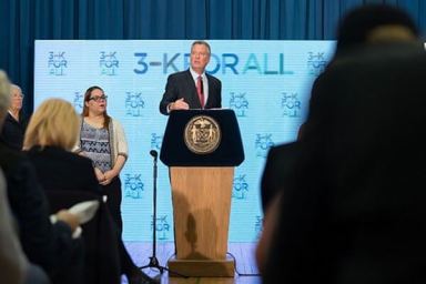 Mayor proposes early childhood education for all three-year-olds in city