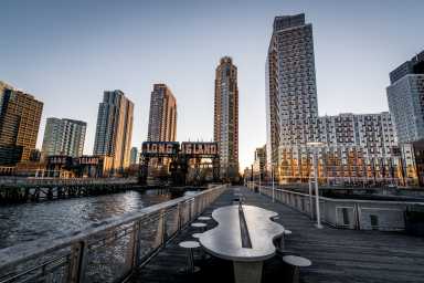 LIC