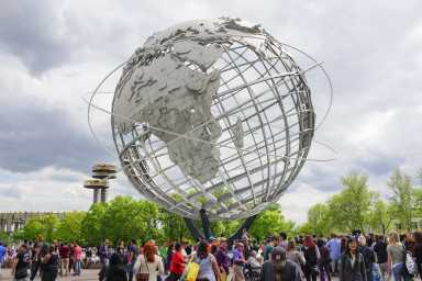QUEENS GLOBE