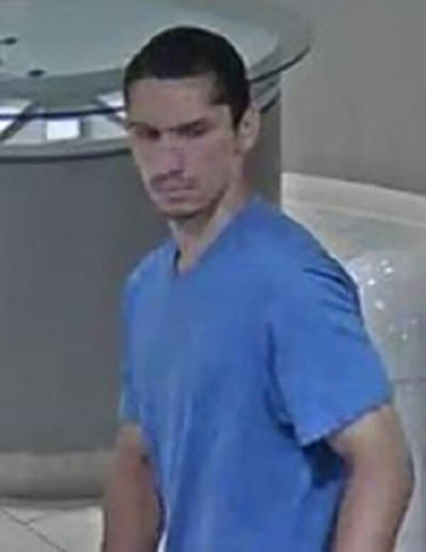 Cops hunt for suspect in connection to Sunnyside attempted bank robbery