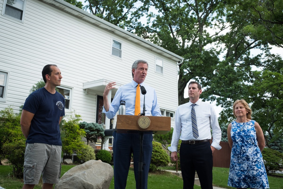 Mayor Bill de Blasio highlights NYC parks’ Trees and Sidewalks program which helps homeowners repair severe sidewalk damage caused by root growth from street trees on Thursday, July 20.
