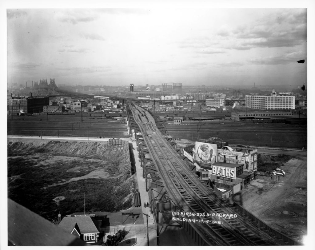Between Queensboro Plaza and 33rd St GÇô Rawson Station_ View from Packard Building, Queens, 1916