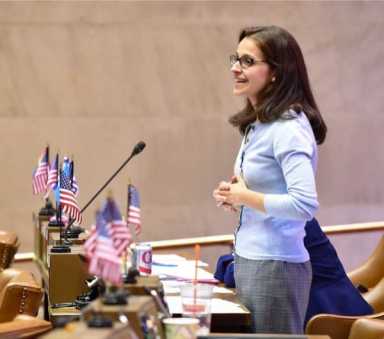 Simotas’ baby box legislation to reduce infant death passes