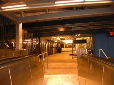 Lancman introduces bill on turnstile jumping