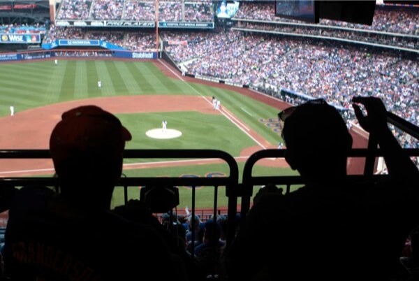 Fan seeking $100,000 after being punched at Citi Field