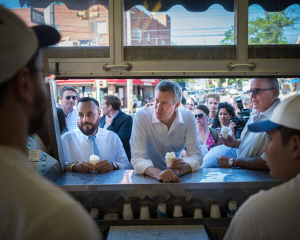 Mayor, Moya endorse each other before Ecuadorian Day Parade