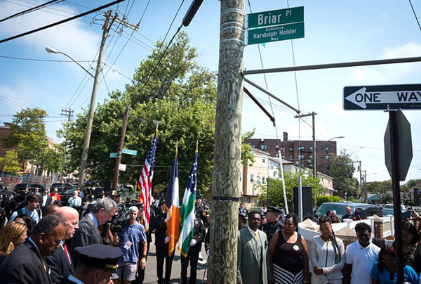 Far Rockaway street co-named in honor of fallen NYPD detective
