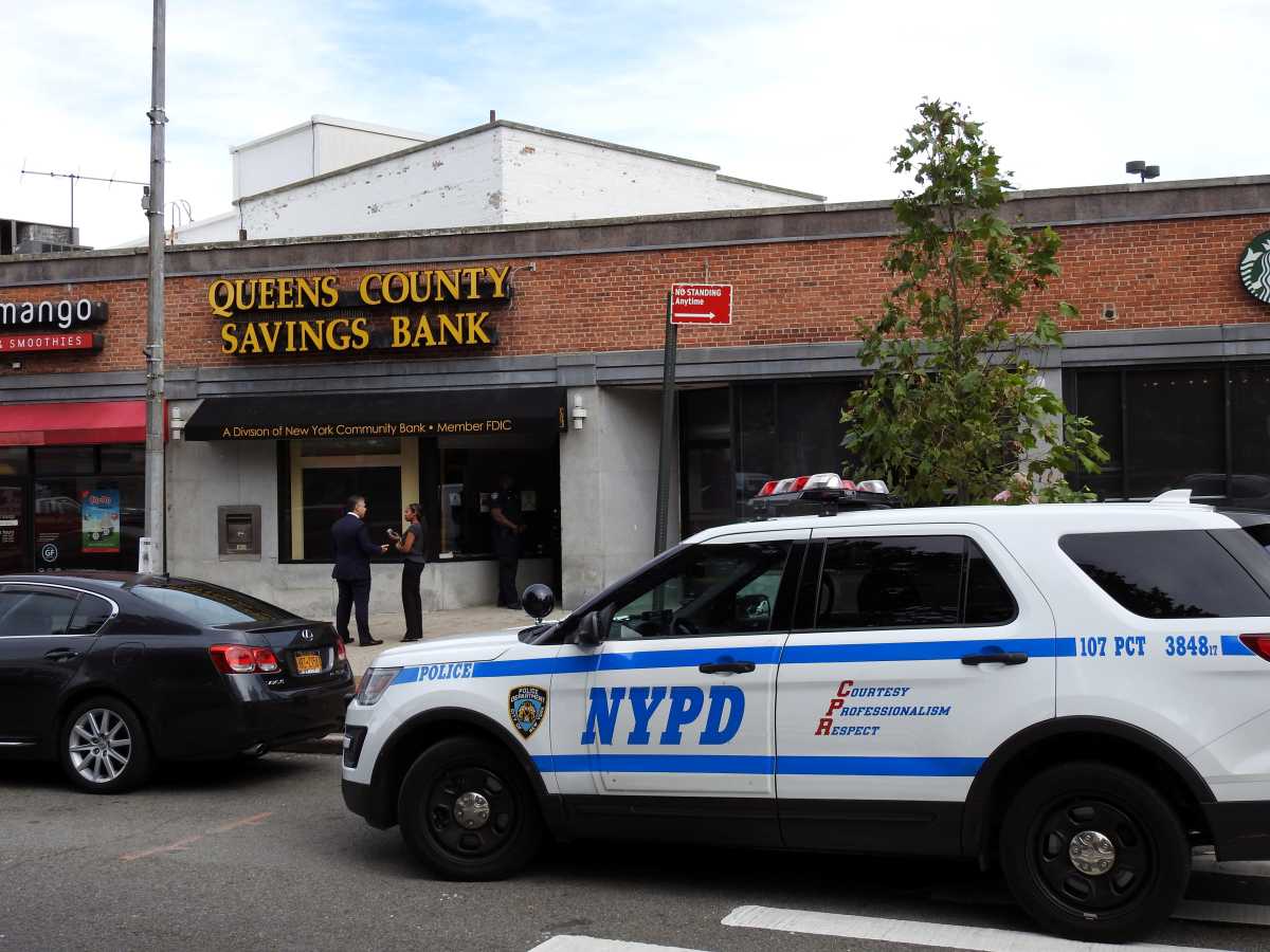 Bank04