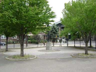 CHAPPETTO SQUARE