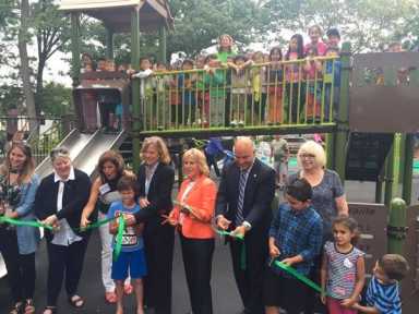 Katz cuts the ribbon on Bowne Park playground