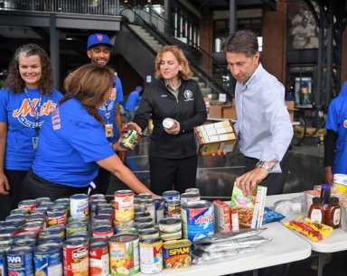 Queens citizens help with hurricane relief efforts