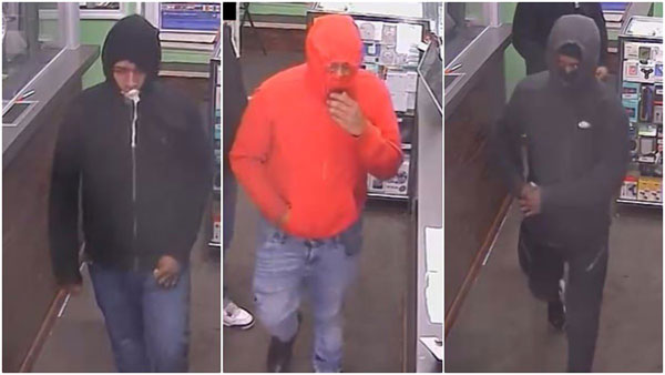 Three men rob Jackson Heights cellphone store Tuesday