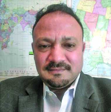 Hatem El-Gamasy runs a bodega in Ridgewood, but until recently, he had been a pundit for Egyptian television who made appearances via satellite.