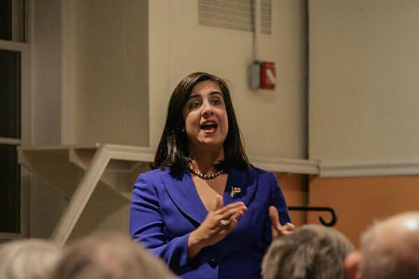 Malliotakis fumbles at Douglaston forum