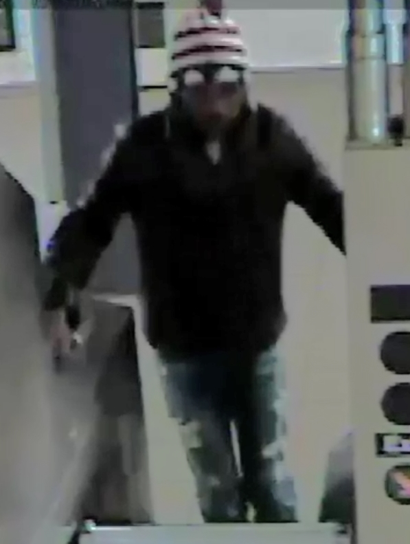 3054-17 Assault QTS 108 Pct 11-14-17 PHOTO