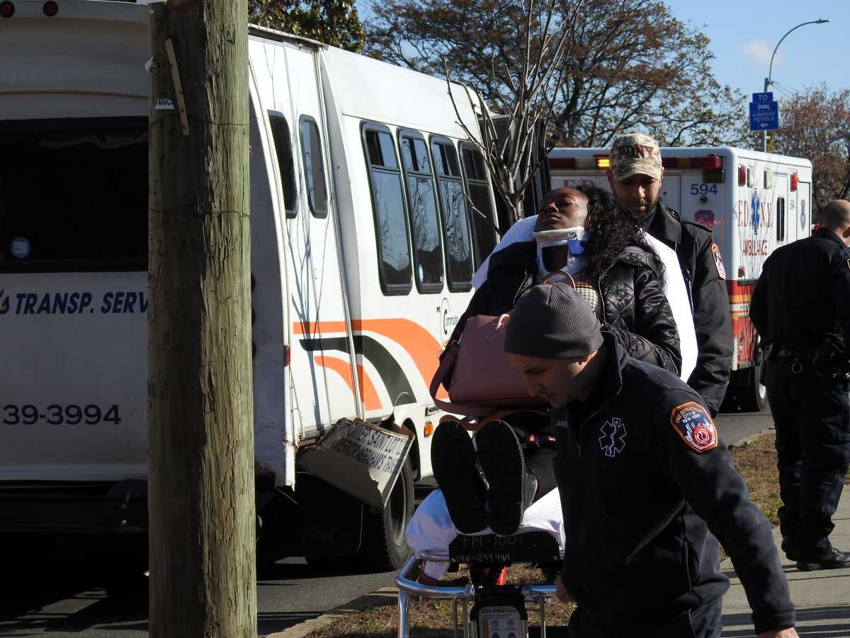 Commuter Accident06 (1)