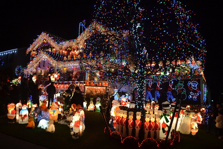 Whitestone Christmas House 2022 Award-Winning Whitestone Holiday House Will Not Brighten Up The  Neighborhood This Year – Qns.com