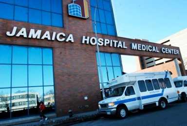 Jamaica Hospital relief volunteers welcomed home after Puerto Rico trip