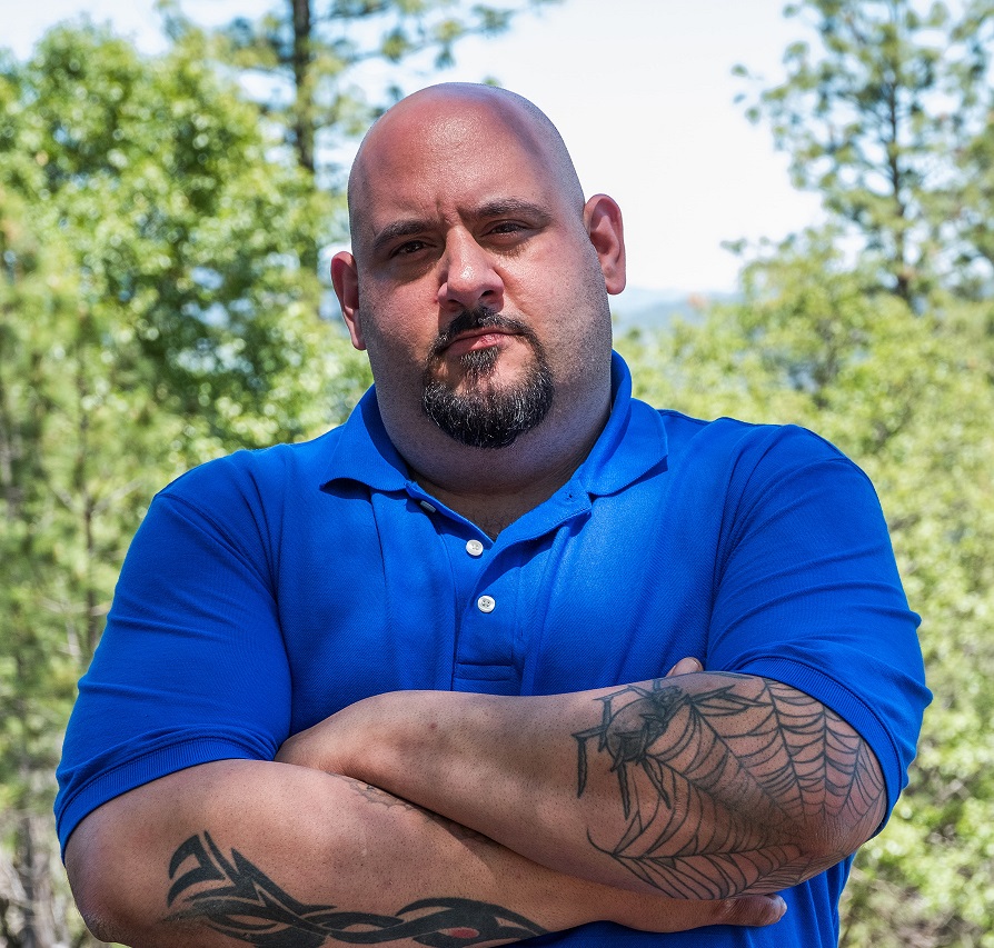 Contestant Vincenzo “Vinny” Vaccaro, as seen on Guy’s Big Project, Season 1.