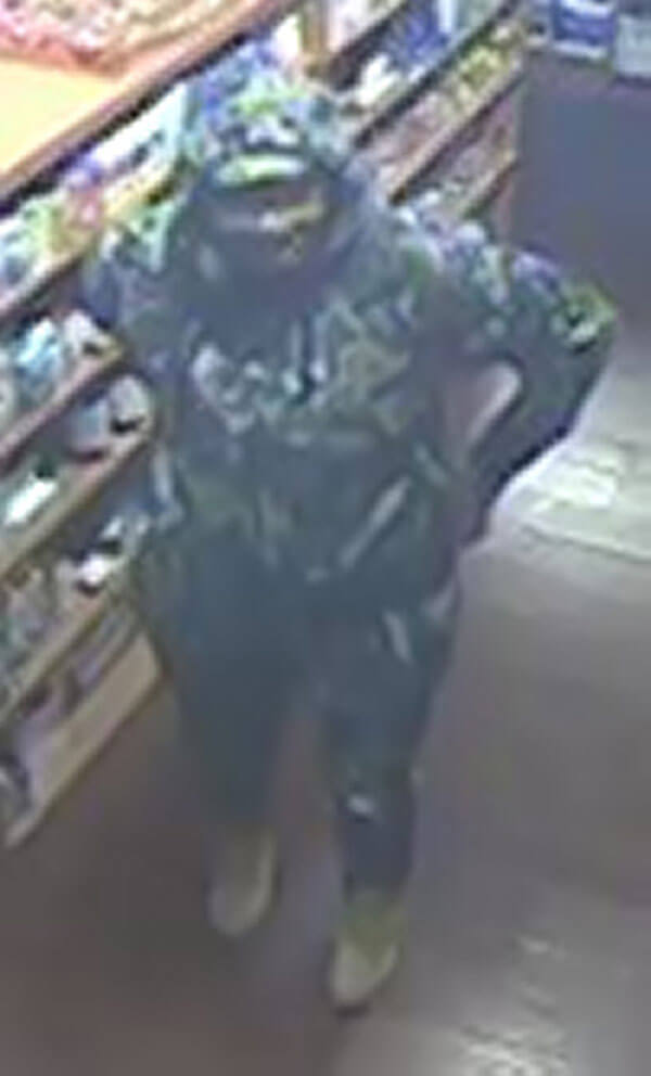 Man steals cash from employee’s wallet at Astoria pharmacy: NYPD